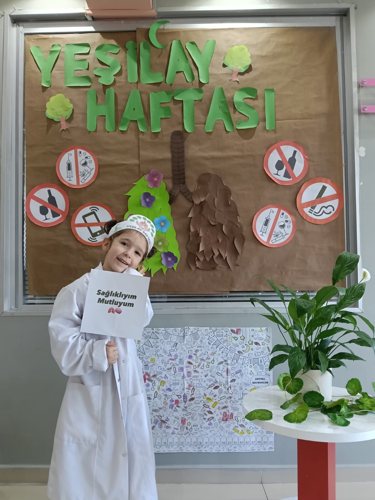 Yeşilay haftasında sağlık temalı kostüm etkinliği